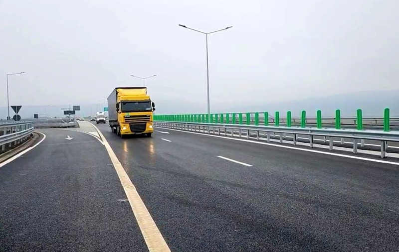 Șoferii pot merge între Târgu Mureș și Cluj-Napoca pe Autostrada Transilvania