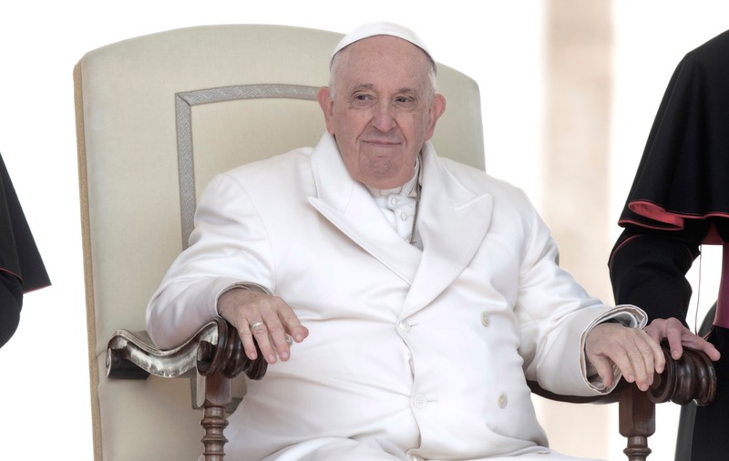 Detalii despre starea Papei Francisc, spitalizat la Roma, cu infecţie respiratorie. Vatican: A petrecut „o noapte liniștită”