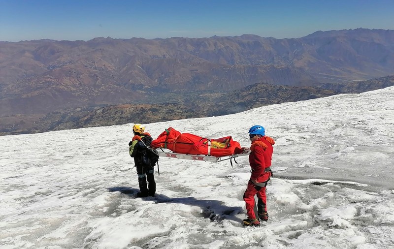 Trupul unui alpinist american, găsit după 22 de ani de la dispariția sa într-o avalanșă, în Anzii peruani
