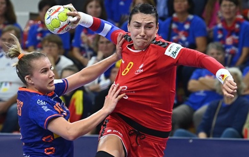 România a fost învinsă la limită de Țările de Jos, în meciul de debut la Europeanul de handbal feminin