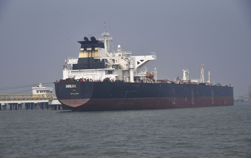 Primul petrolier care a trecut prin Strâmtoarea Ormuz după blocada impusă de SUA este o navă din China