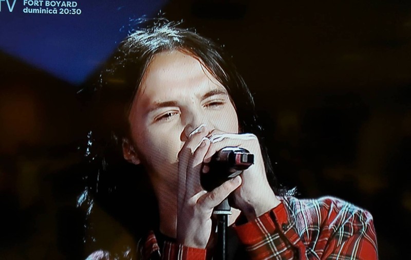 Un semifinalist de la „Românii au talent” a venit la Vocea României. Pe cine a impresionat