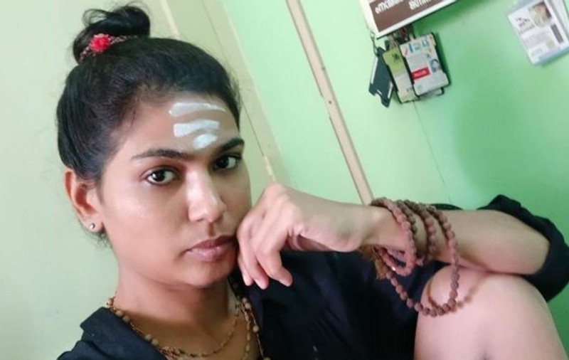 FOTO | O tânără din India a fost arestată din cauza unui selfie considerat "indecent". Ce se vede în poză