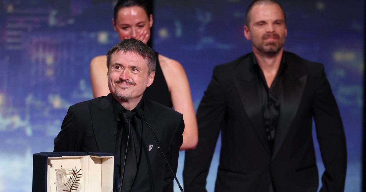 „Fjord” al regizorului român Cristian Mungiu câștigă Palme d'Or la Cannes. Regizorul român, la al doilea trofeu