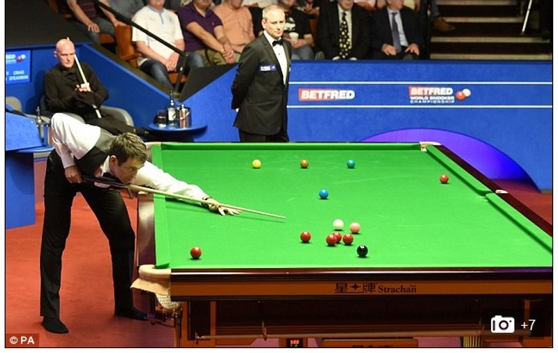 Ronnie O'Sullivan a jucat la Mondiale desculț!