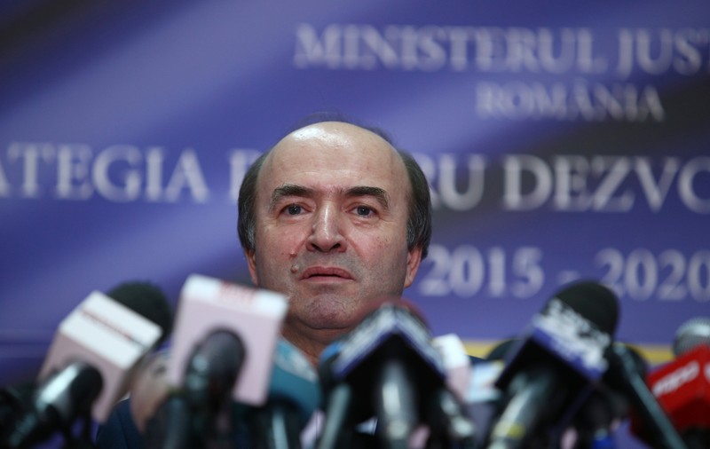 Opoziţia critică dur Ordonanţa pe legile justiţiei: "Ministrul Tudorel Toader a închis practic DNA". PNL scrie Comisiei de la Veneţia