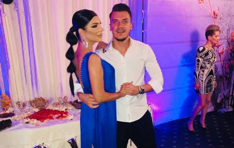 Ce iubăreți sunt Andreea Tonciu și soțul ei. Își declară dragostea peste tot | FOTO