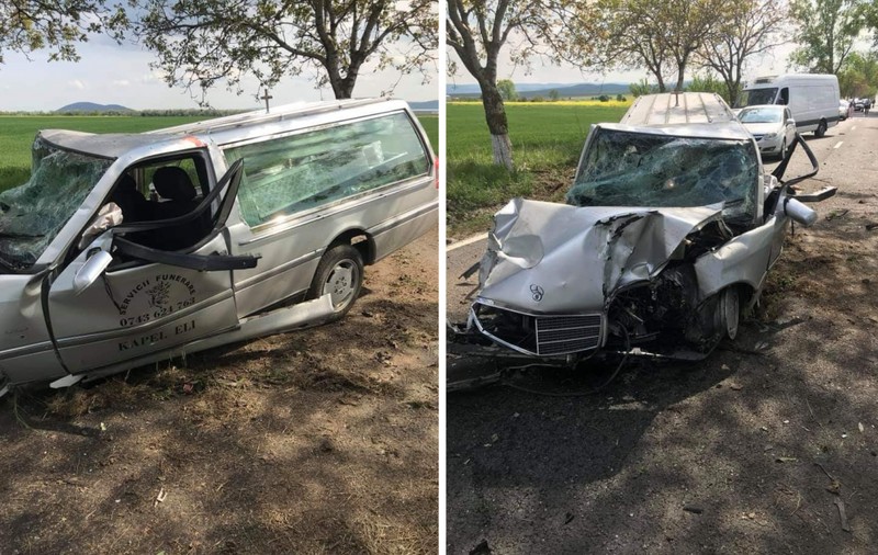 Un șofer care a călcat prea tare accelerația unei mașini mortuare a comis un accident rutier