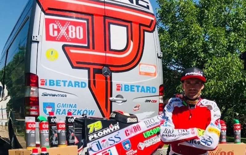 Motociclistul polonez Tomasz Jedrzejak s-a sinucis la 39 de ani. Nimeni nu știe ce l-a împins spre acest gest