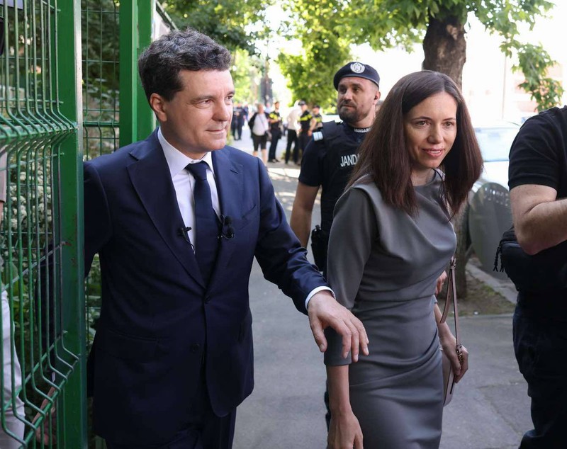 Cine este și cu ce se ocupă Mirabela Grădinaru, partenera lui Nicușor Dan. Are o meserie neașteptată