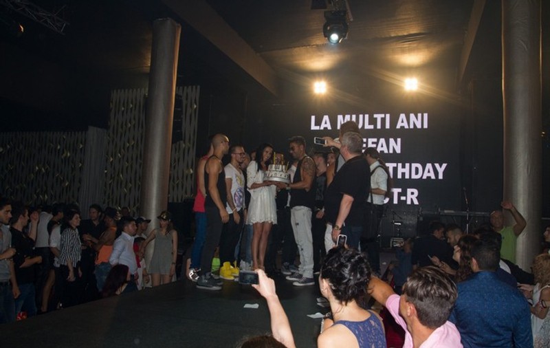 Connect-R, sărbătorit de un club întreg, de ziua lui | FOTO
