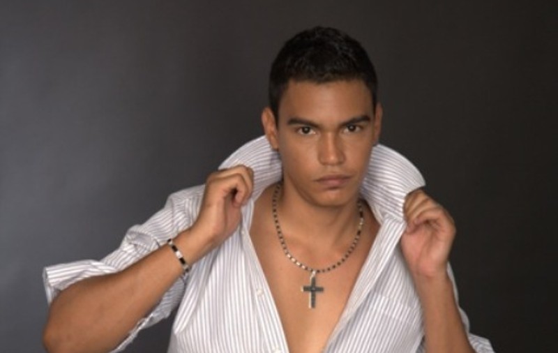 Alejandro Martinez a trăit 3 ani cu un ciob în picior. După patru concerte cu Mandinga a ajuns la spital! 