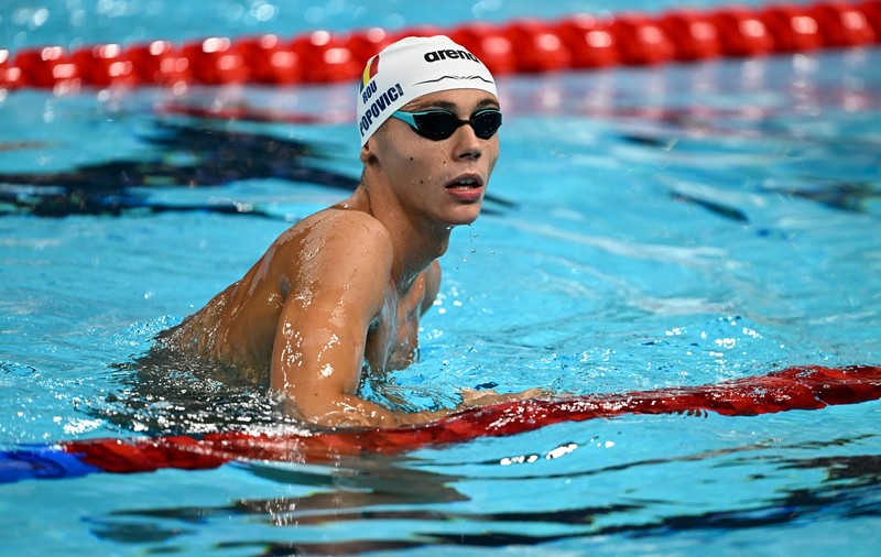 Cursă incredibilă la 100 metri liber, în care s-a spulberat recordul mondial. David Popovici, la o sutime de argintul olimpic și tot una de locul 4!