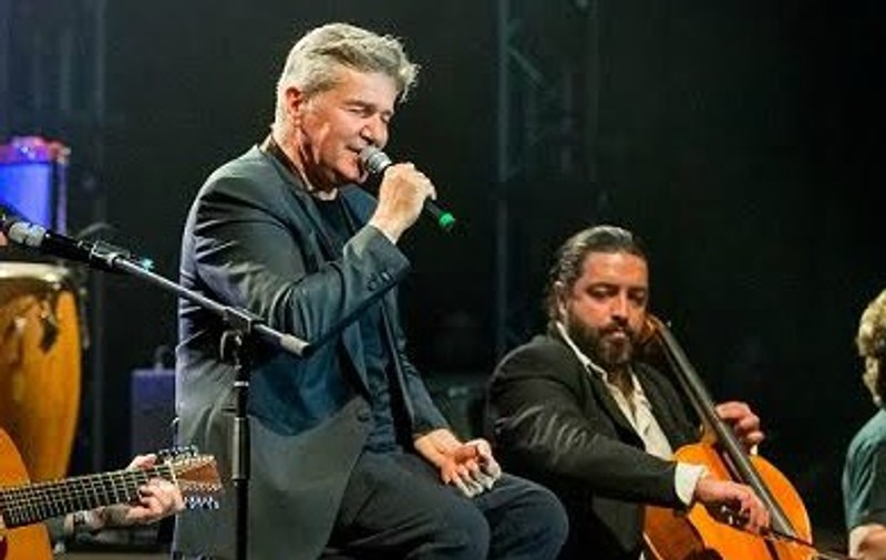 EXCLUSIV/ Adrian Naidin se încordează la Dan Bittman. Amândoi cântă la TNB, în aceeași zi, la aceeași oră, dar în săli diferite