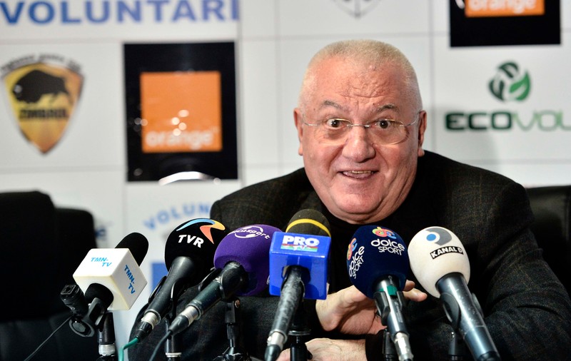 Dieta lui Mitică Dragomir. Cum se menține în formă la aproape 80 de ani. „Asta îmi cere corpul. Poți să mănânci orice”