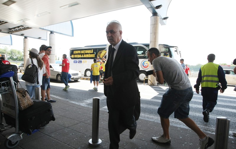 Anghel Iordănescu și-a ales stranierii pentru Finlanda și Feroe. ^Revine Bogdan Stancu. În schimb, Ciprian Marica a primit felicitări, în locul telegramei de convocare