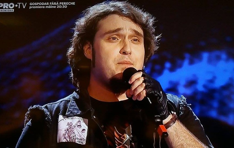 Alexandru Arnăutu, rocker-ul de la Vocea României care a vrut să se facă preot. I-a imitat perfect pe Minculescu și Bittman