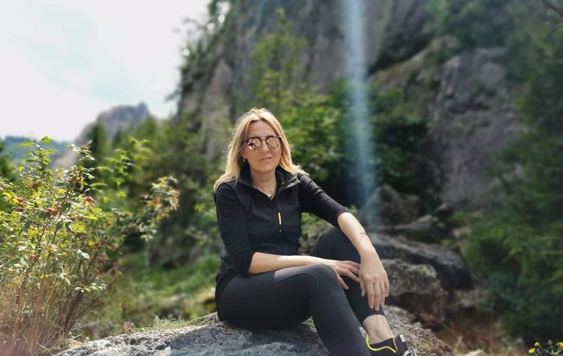 Irina Păcurariu (TVR 2) a povestit totul despre relația cu cele două fiice adolescente. “Ne salvează umorul din toate situațiile care se lasă cu mici altercații”