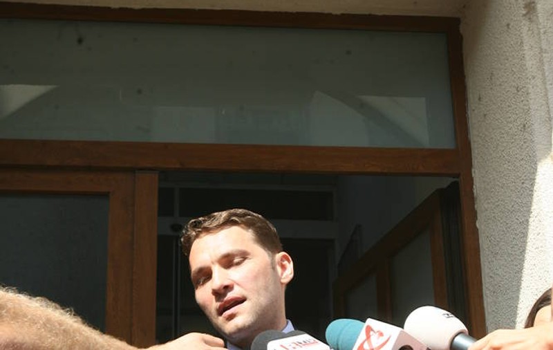 Curtea Constituțională îl lasă, pas cu pas, fără imunitate, pe Dan Șova 