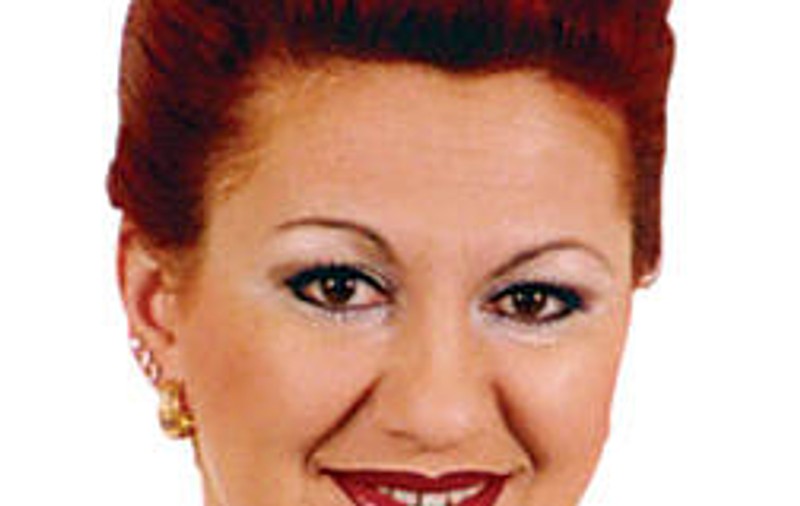 Interpreta de muzică populară Cristina Turcu Preda face masterul la SRI