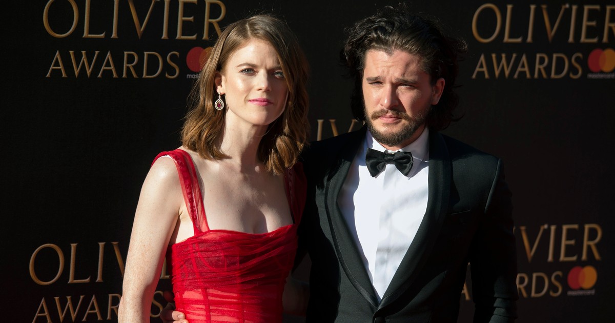 Kit Harington şi Rose Leslie din Game of Thrones se căsătoresc luna viitoare