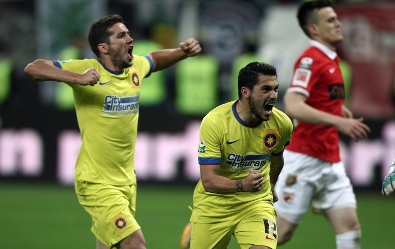 Dinamo - Steaua 1-3. Jocul a fost întrerupt 20 de minute / FOTO&VIDEO