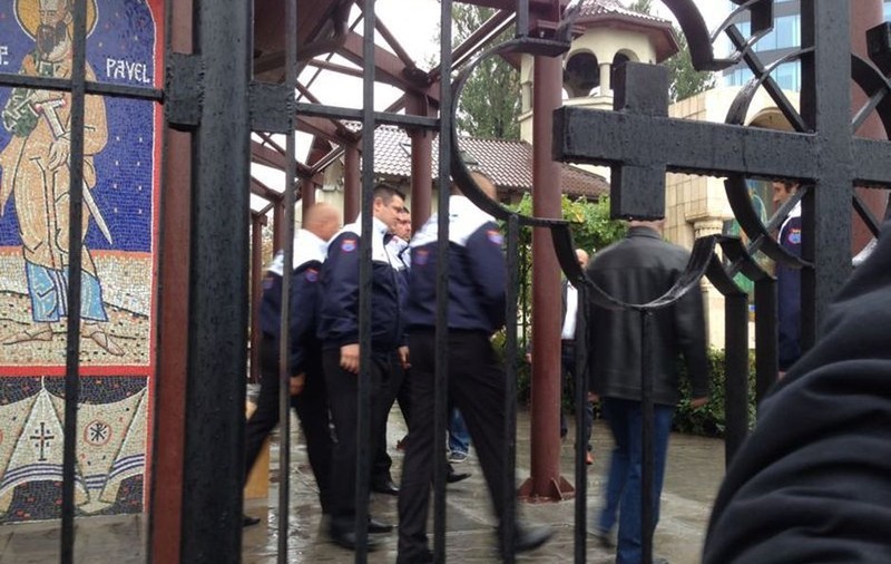 NUNTĂ BIANCA DRĂGUŞANU | Bianca şi Victor se căsătoresc, agitaţia a crescut la biserica Doamna Oltea. LIVE TEXT
