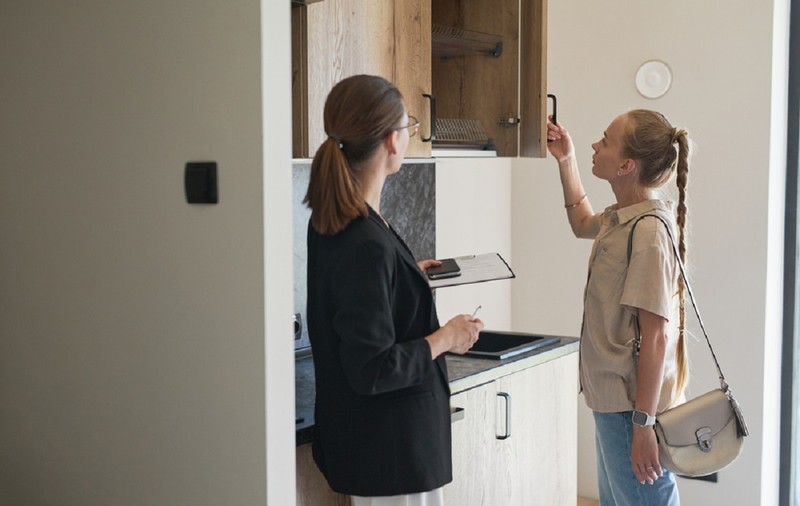 La ce trebuie să fii atent când vezi un apartament ca să nu-ți iei țeapă
