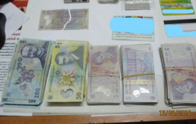O tânără din Tulcea şi-a pierdut rucsacul în care se aflau peste 10.000 de lei. Incredibil ce s-a întâmplat la scurt timp