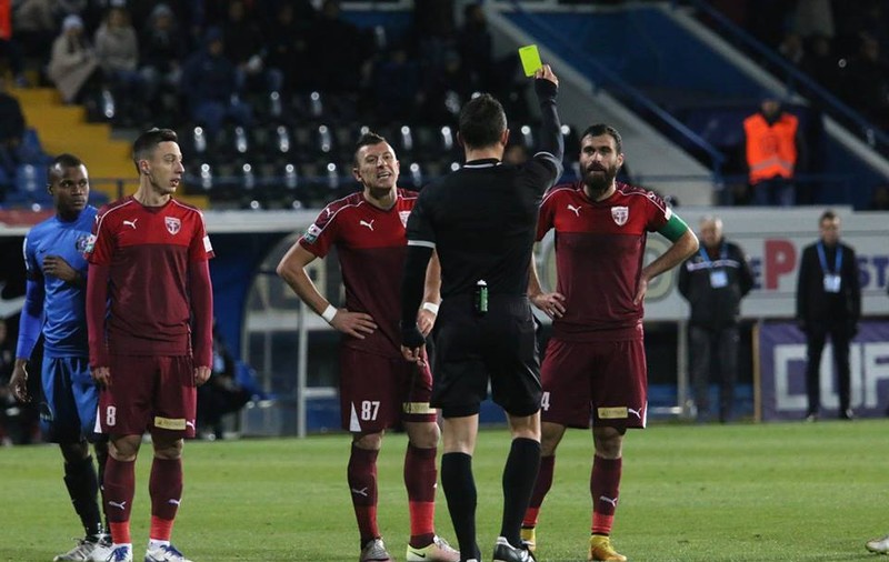 Scandal la Viitorul - Voluntari. Vasile Maftei: ”Arbitrul Kovacs mi-a zis: Marș de aici!”. Primarul Voluntariului vrea să retragă echipa din Liga 1