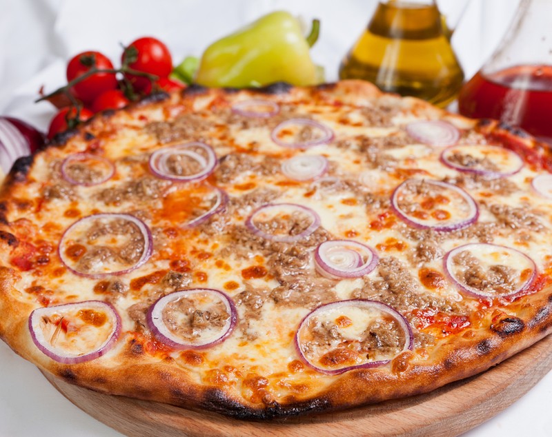 Rețete pizza - cum faci acasă blat pentru pizza, dar și cele mai bune rețete de topping-uri