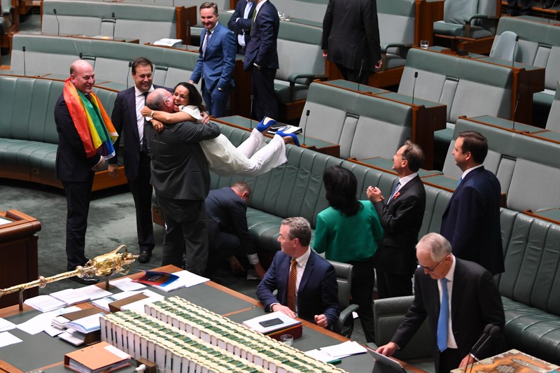 Australia a aprobat căsătoriile gay