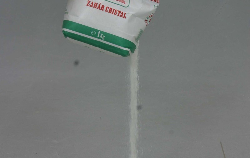 Zahărul, OTRAVA din MÂNCARE. Cât zahăr conţin produsele consumate frecvent