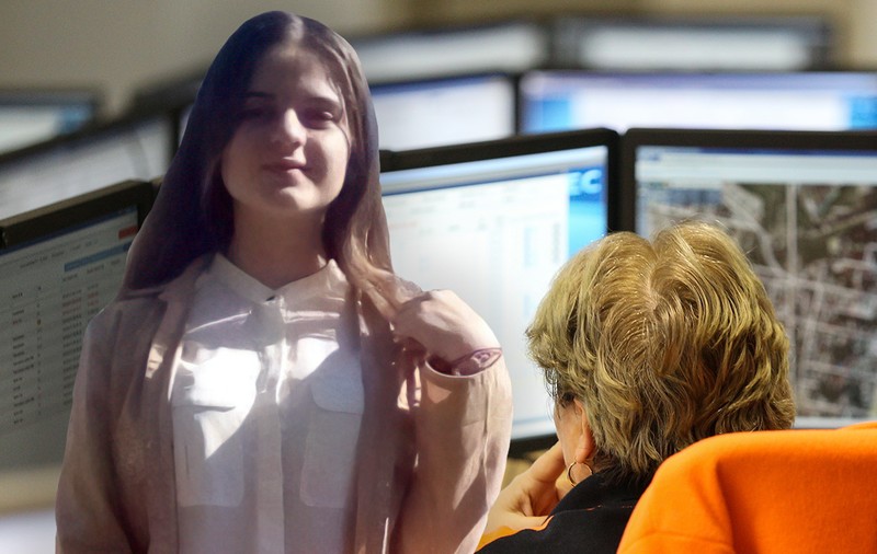 Polițiștii și procurorii n-au putut nici măcar să transcrie indicațiile date de Alexandra la 112 și și-au transmis informațiile fetei „din gură în gură”!