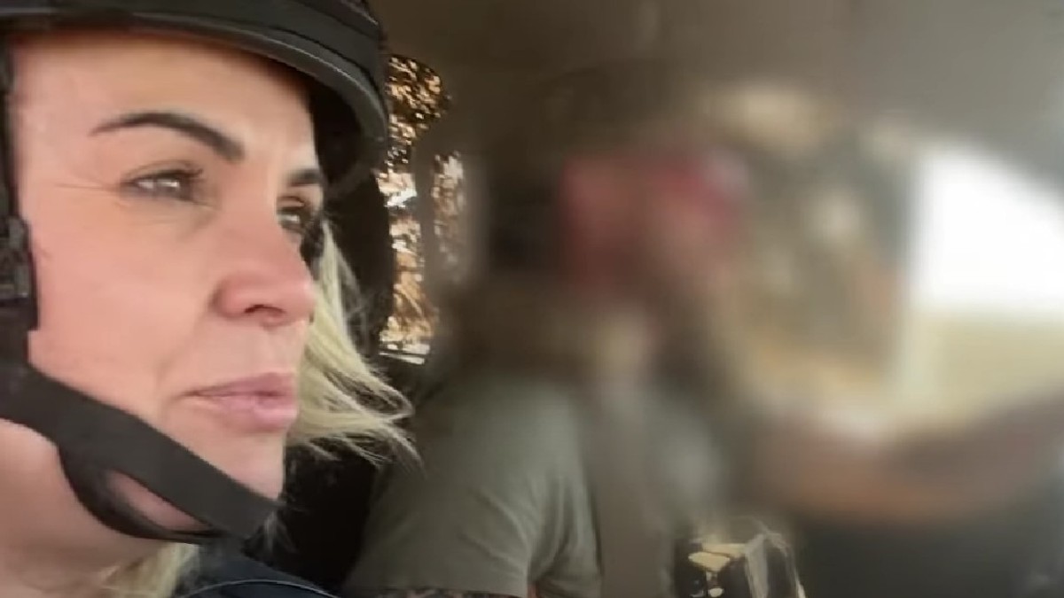 Stefania Battistini în timpul unui reportaj în regiunea Kursk Captură YouTube