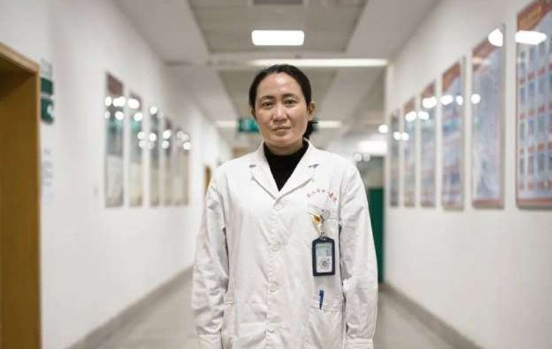 O doctoriță de la spitalul din Wuhan, care a avertizat privind COVID-19, a fost dată dispărută de apropiați