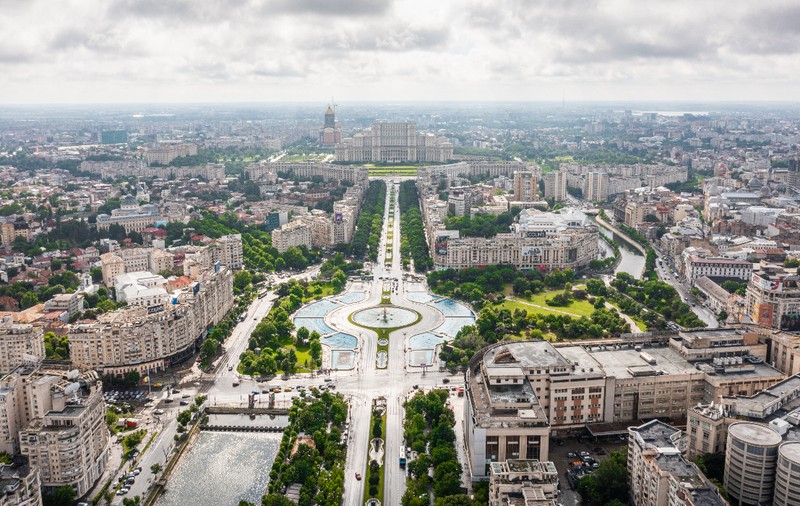 Bucureşti-Ilfov, regiunea din Europa cu cel mai mic risc de sărăcie, potrivit Eurostat. Calculul din spatele statisticilor suprinzătoare