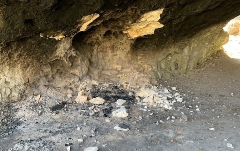 Necunoscuți au făcut grătar într-o peșteră declarată sit preistoric și au declanșat un incendiu cu „pagube ireparabile”, în Elveția