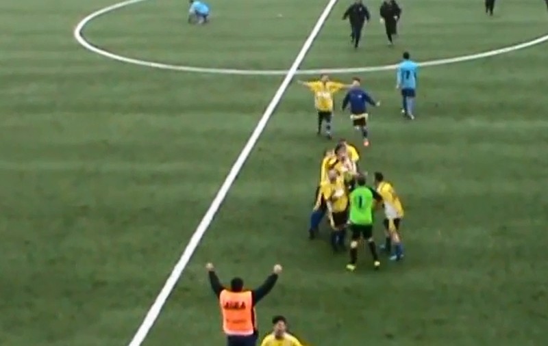 Gol FABULOS în fotbalul mic. O execuţie cum rar se vede / VIDEO