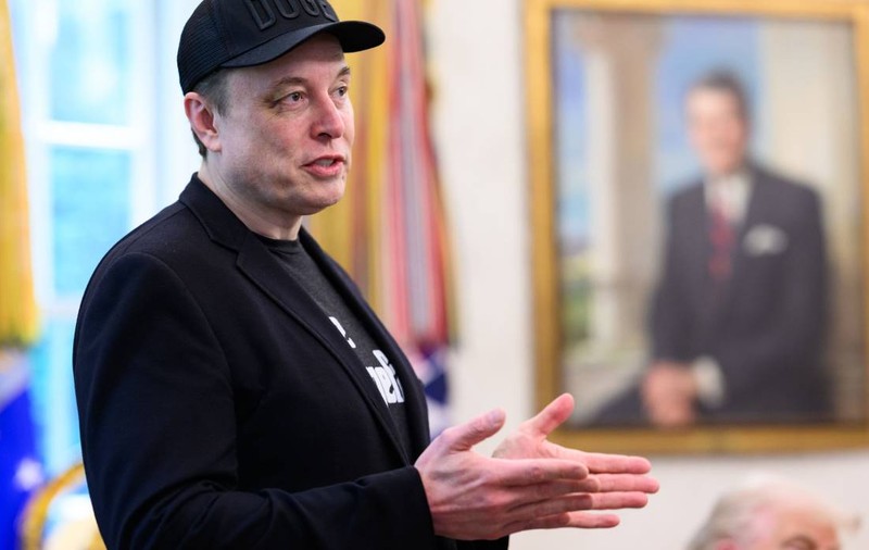 Elon Musk a pierdut 34 miliarde dolari. De ce scăderile bursiere nu-i afectează cu adevărat pe triliardari