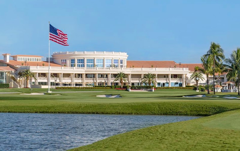 Donald Trump și-a trimis în șomaj tehnic cei 560 de angajați de la hotelul din Florida