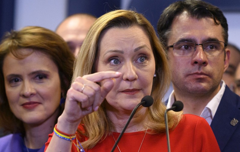 Elena Lasconi, despre Klaus Iohannis: „Dezamăgirea vieții mele. Mă întreb dacă nu e un trădător de țară”