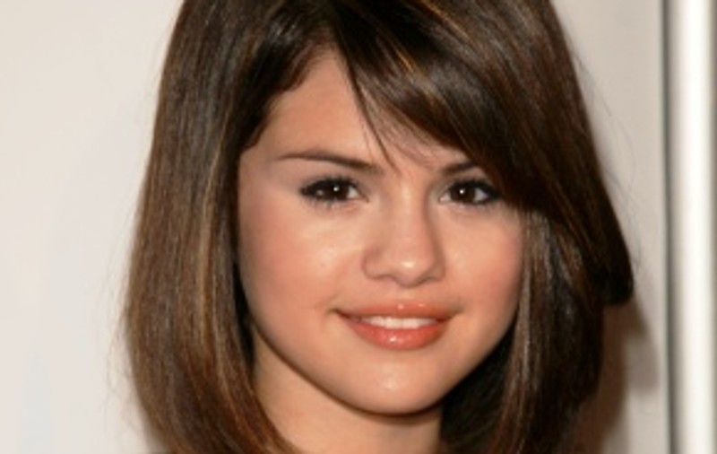 Selena Gomez: "Lautner mă face atât de fericită!"
