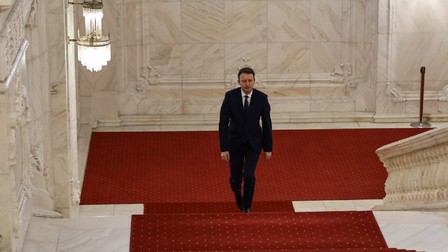 Siegfried Mureșan depune programul de guvernare în Parlament, sâmbătă, 26 septembrie Sursa foto: Vlad Chirea/Libertatea