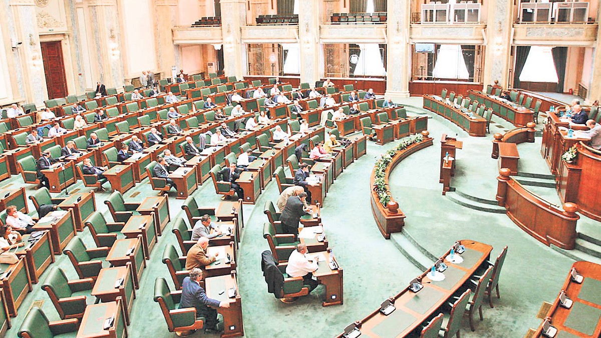 Senatul și-a votat bugetul pe 2018
