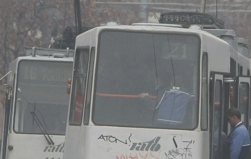 Două tramvaie s-au ciocnit în Timişoara: 14 oameni au fost răniţi