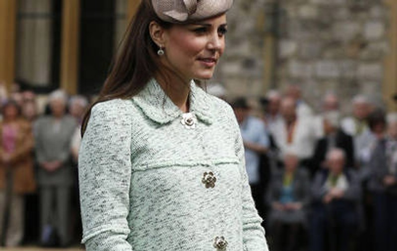 BURTA lui KATE MIDDLETON este PREA MICĂ la 6 luni? Vezi ce SPUN MEDICII!
