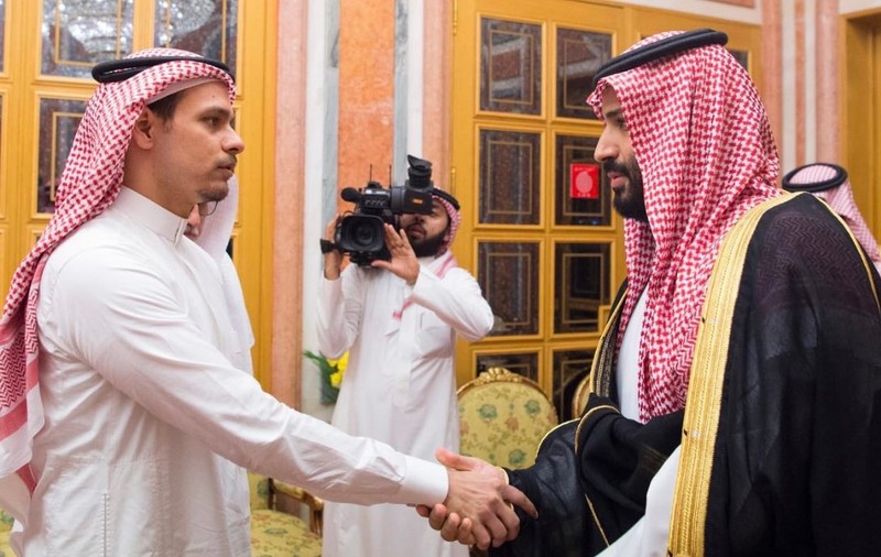 Fiul lui Jamal Khashoggi s-a întâlnit cu prințul Arabiei Saudite. Cum l-a privit pe cel acuzat de moartea tatălui său