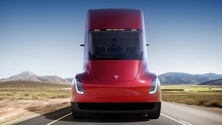 Camionul Tesla Semi