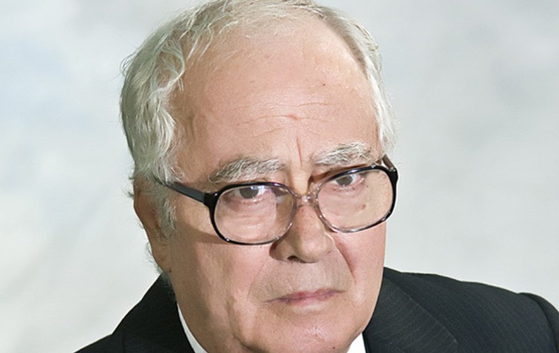 Actorul Victor Radovici, transportat de urgență la Spitalul Floreasca